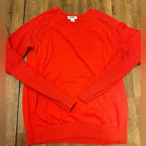 Old Navy women’s sweater - medium